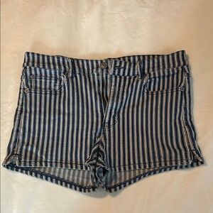 Women’s Size 12 American Eagle Outfitters Navy and White Striped Jean Shorts
